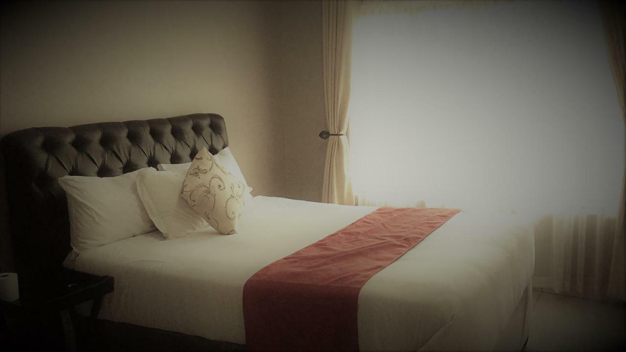 Villa Prince ฮาราเร ภายนอก รูปภาพ