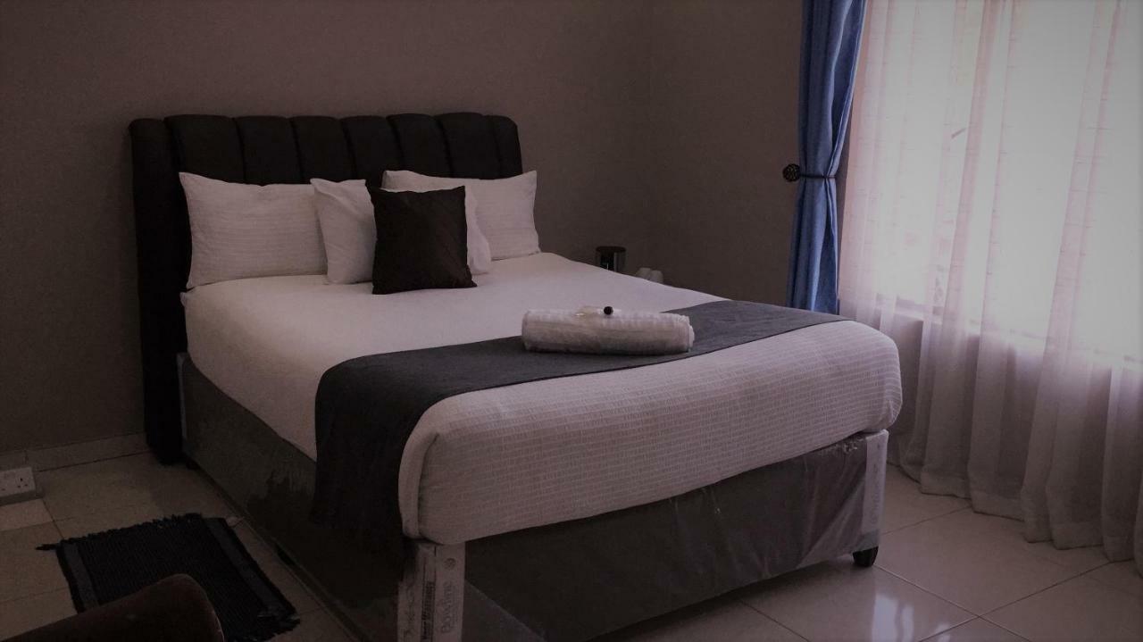 Villa Prince ฮาราเร ภายนอก รูปภาพ
