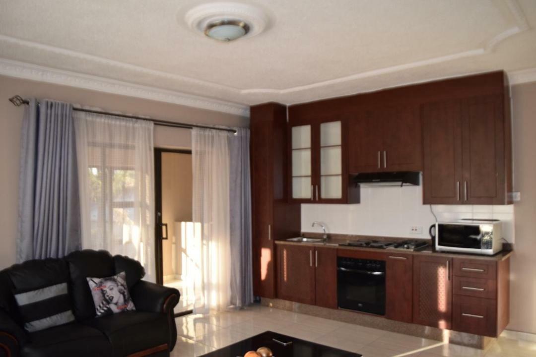 Villa Prince ฮาราเร ภายนอก รูปภาพ