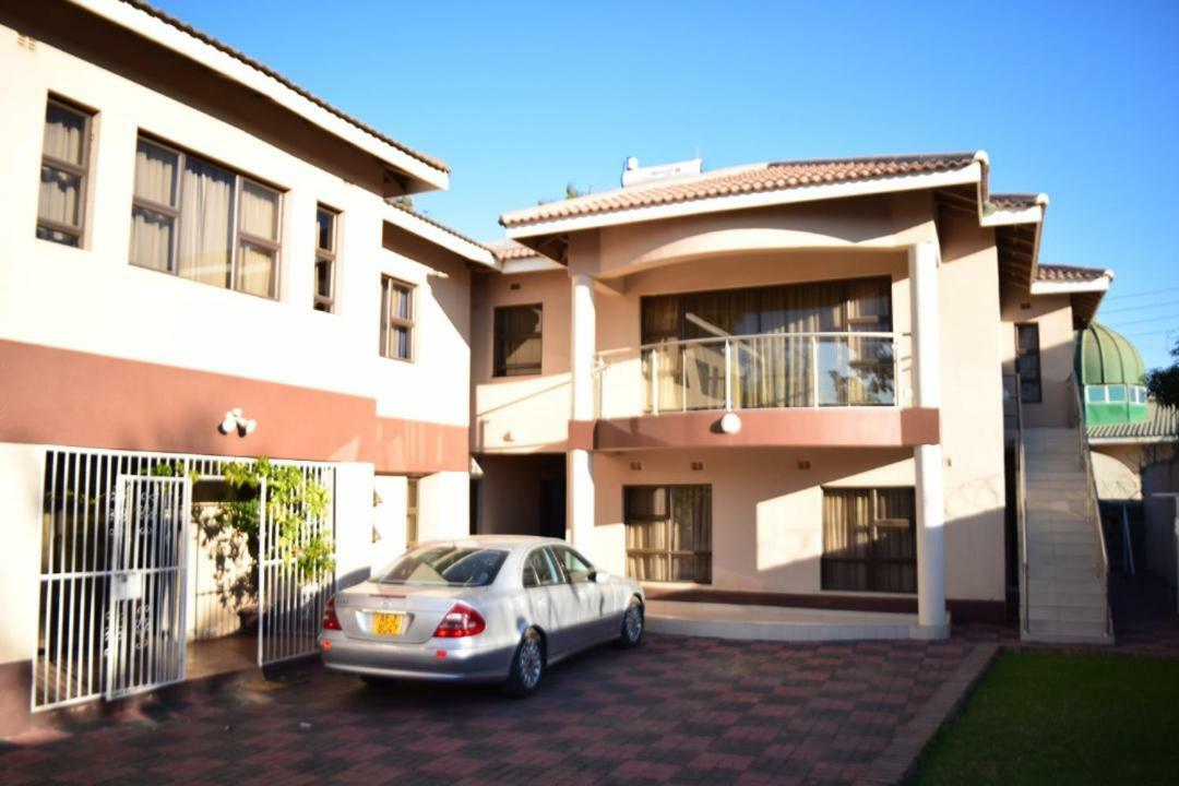 Villa Prince ฮาราเร ภายนอก รูปภาพ