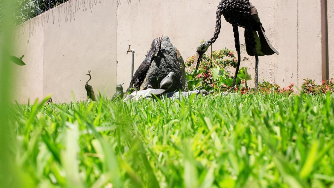 Villa Prince ฮาราเร ภายนอก รูปภาพ