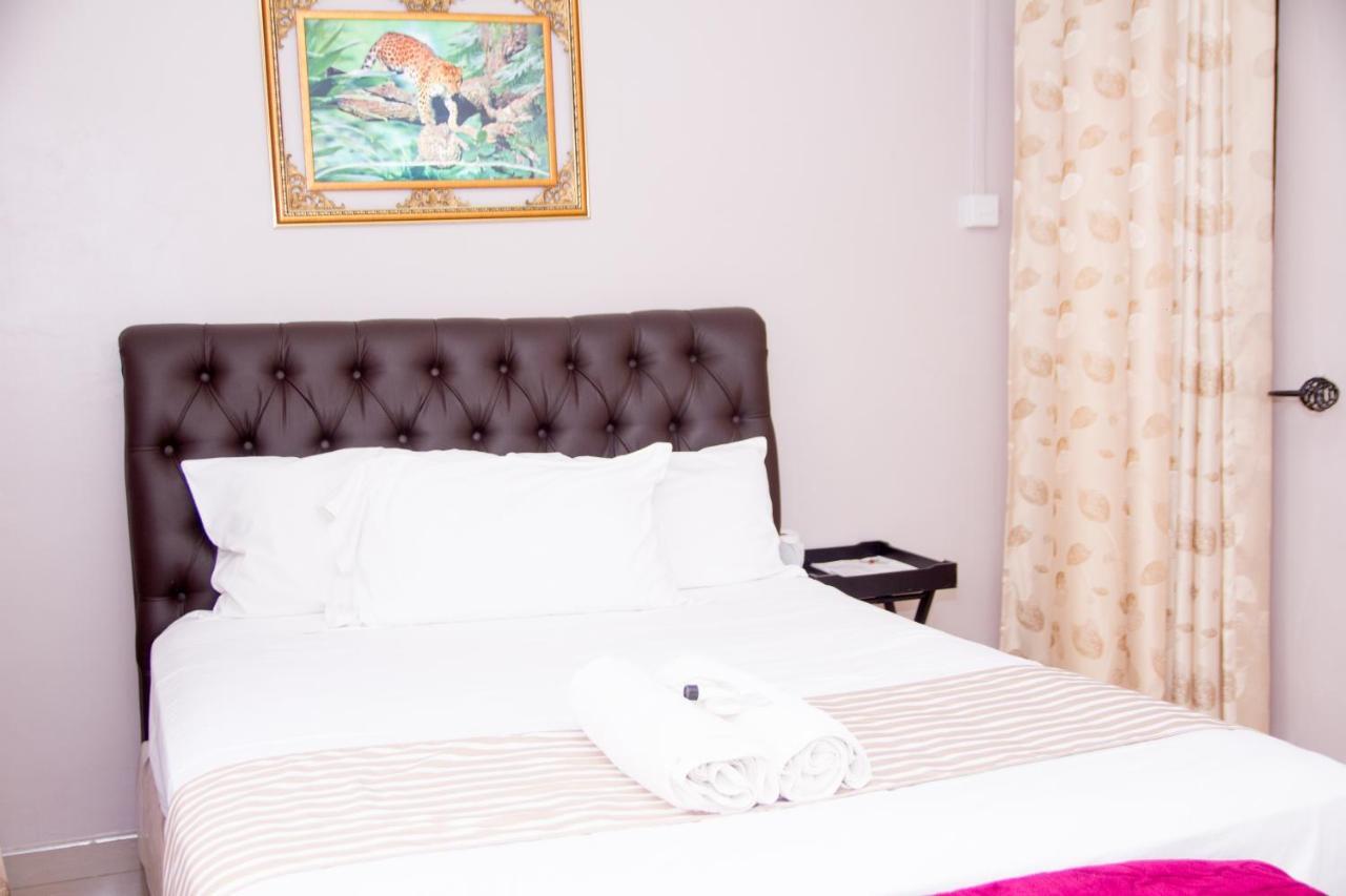 Villa Prince ฮาราเร ภายนอก รูปภาพ